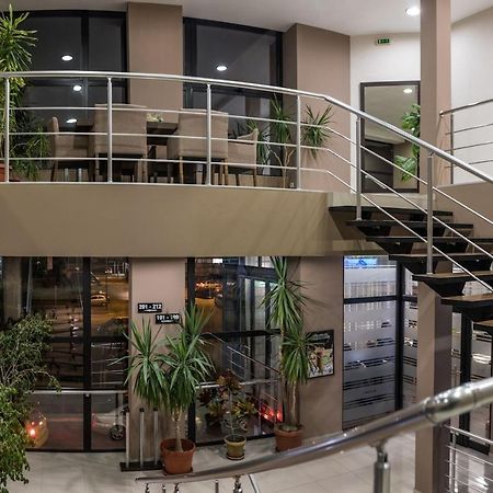 Семеен Хотел Естило Dimitrovgrad  Eksteriør bilde